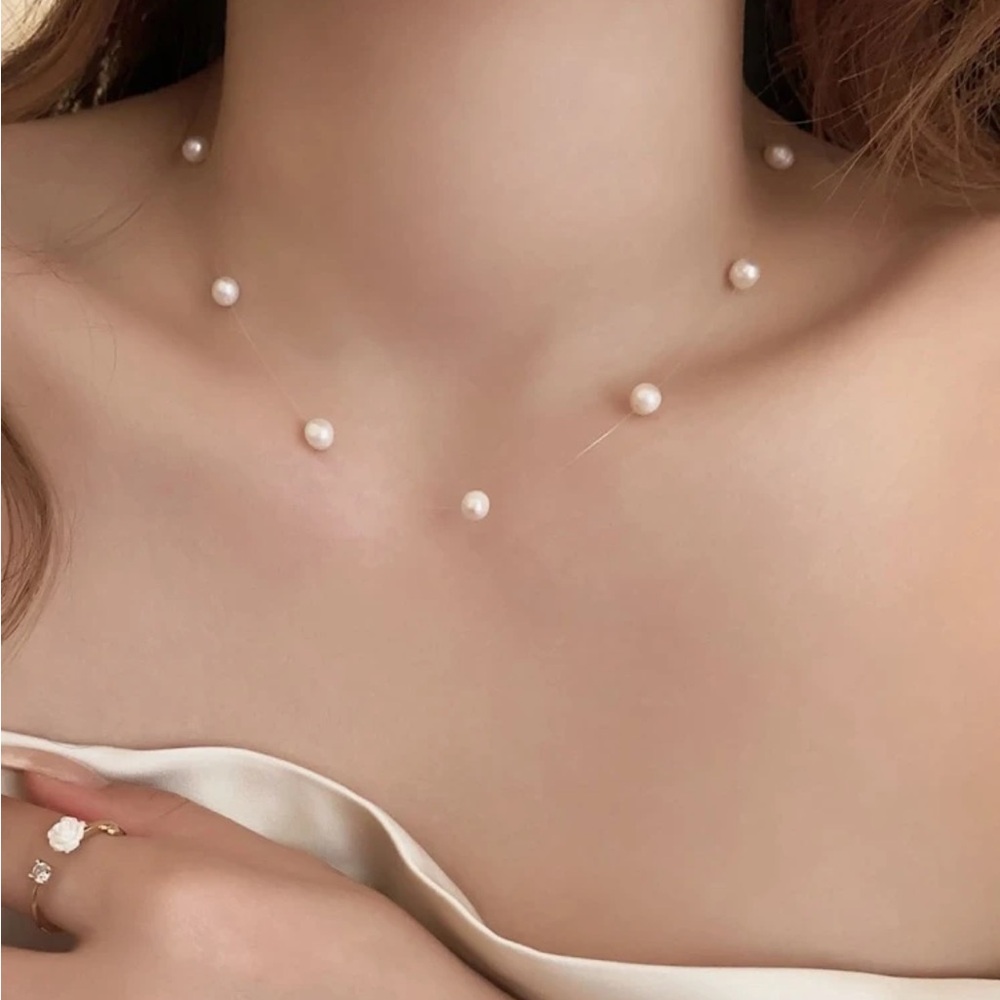 BRAND NEW 🐚 Beige Pearl Necklace with Translucent Chain Elegant Choker For Women